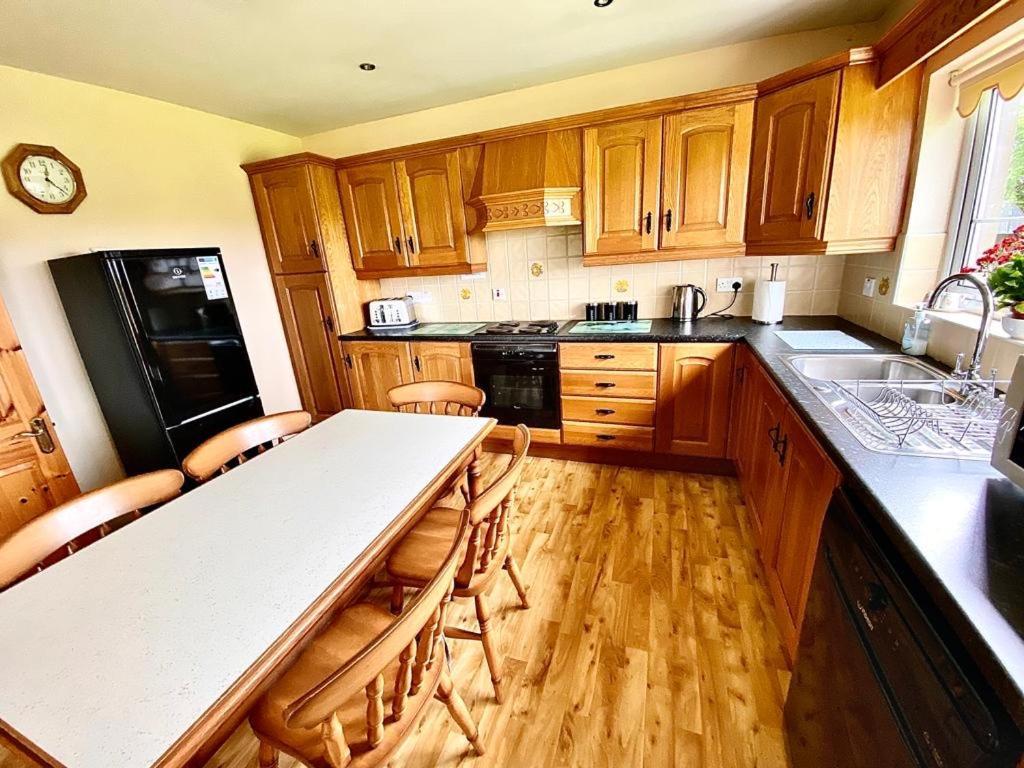 Quiet Farm Cottage Enniskillen Fermanagh ภายนอก รูปภาพ